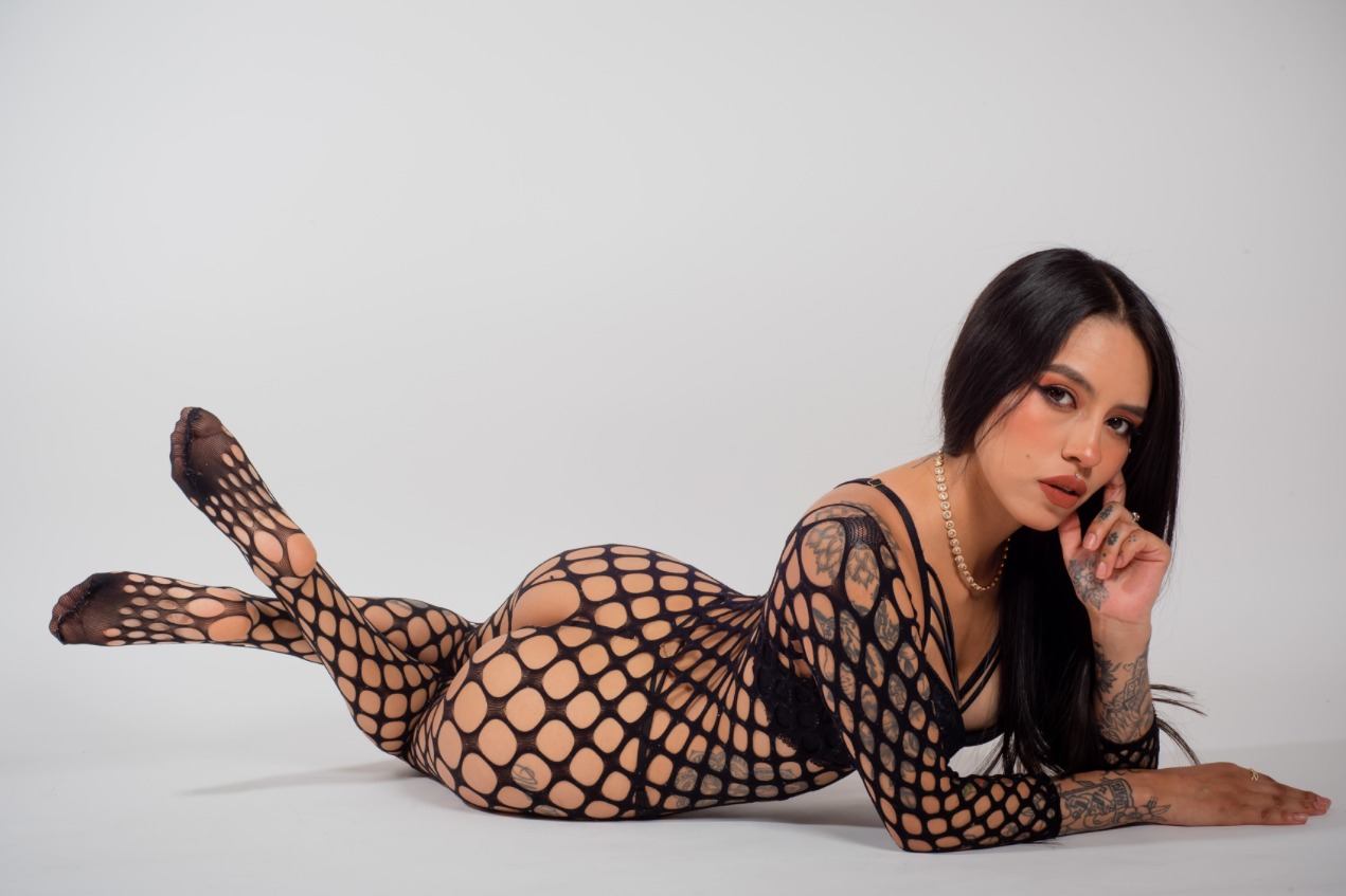 Escort - VICTORIA - Ibiza Tops